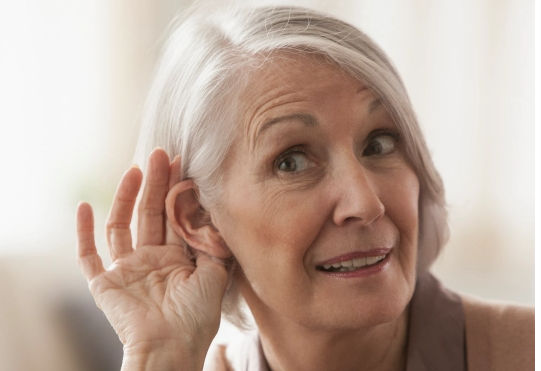 欧维听力专家与您分享听力受损的迹象