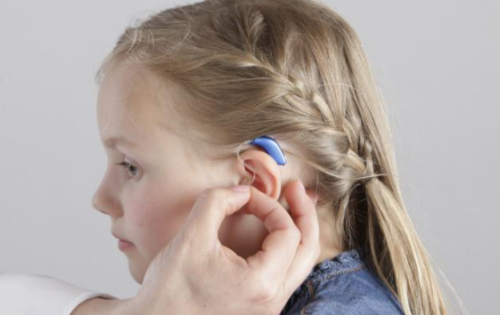 遗传性听力障碍：尤塞氏综合症